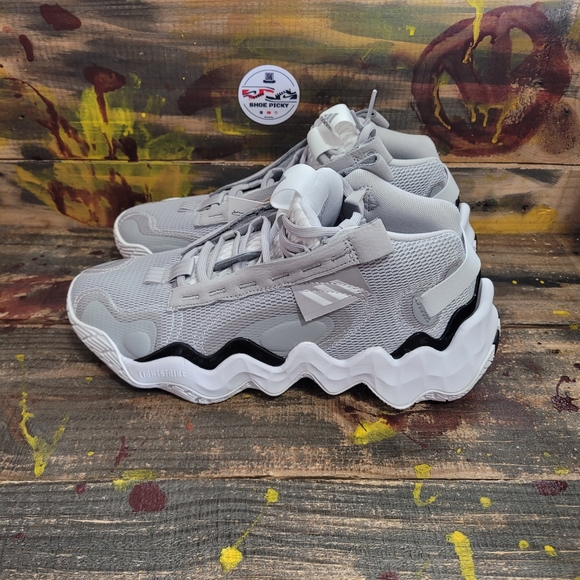 Women adidas athletic shoes size 8 new - Picture 2 of 8